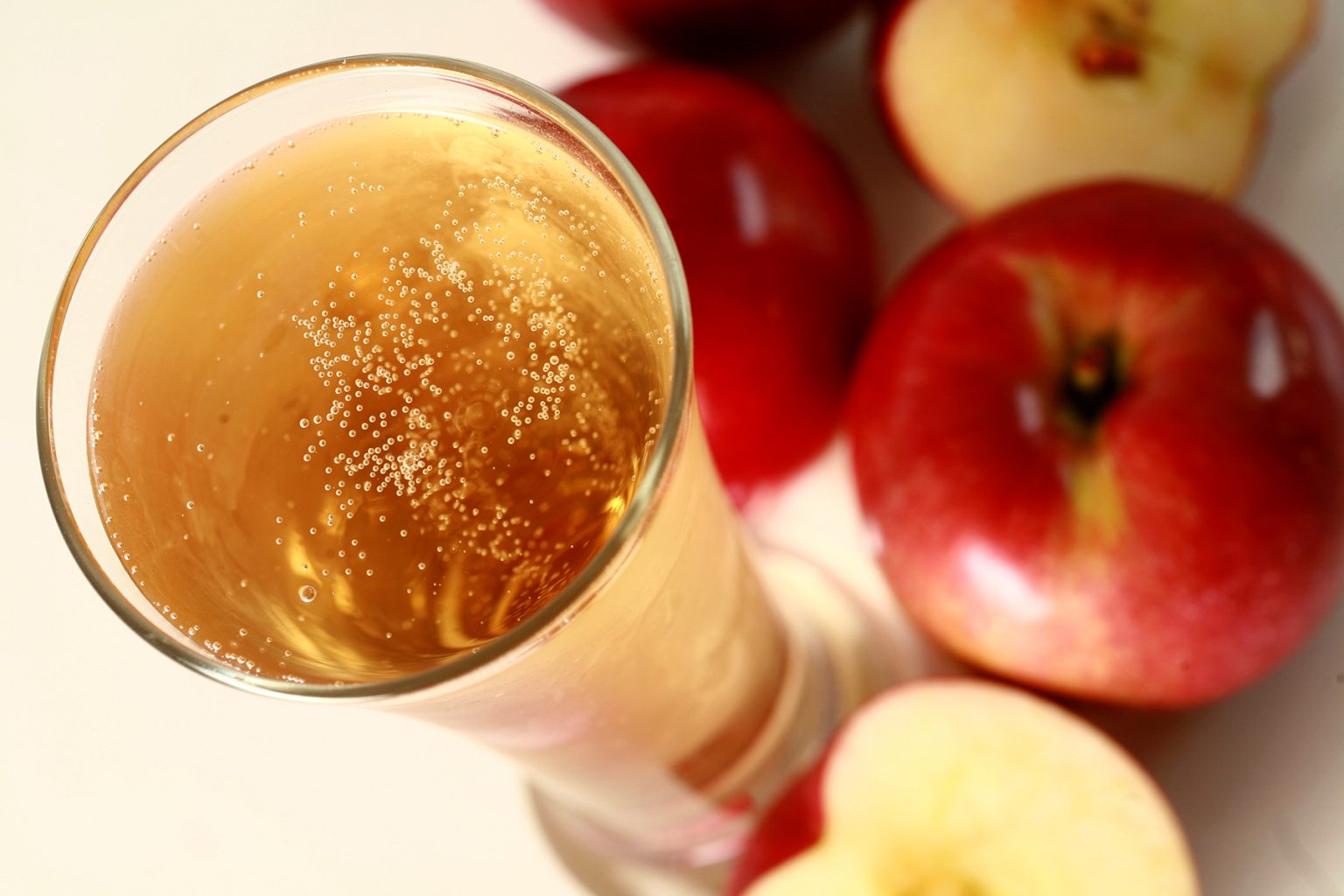 How to Make Hard Apple Cider [Hard Apple Cider Recipe] Celebration