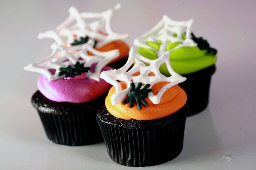 Easy Halloween Spider Web Cupcakes - Celebration Generation