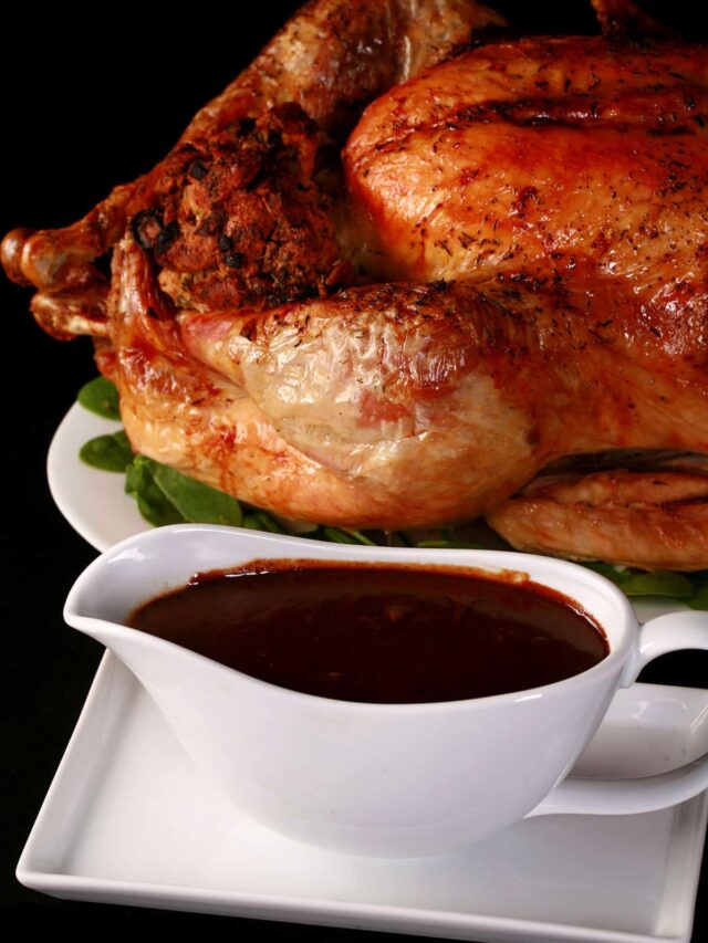 Thanksgiving Turkey Gravy from Drippings Celebration Generation